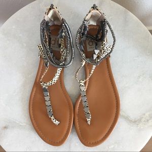 Dolce Vita size 8 sandals